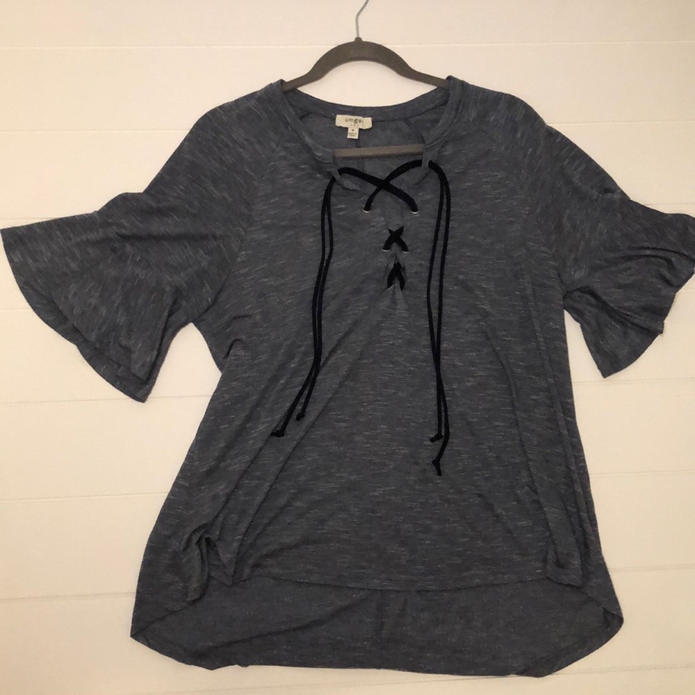Tie front blouse ✨ buttery soft